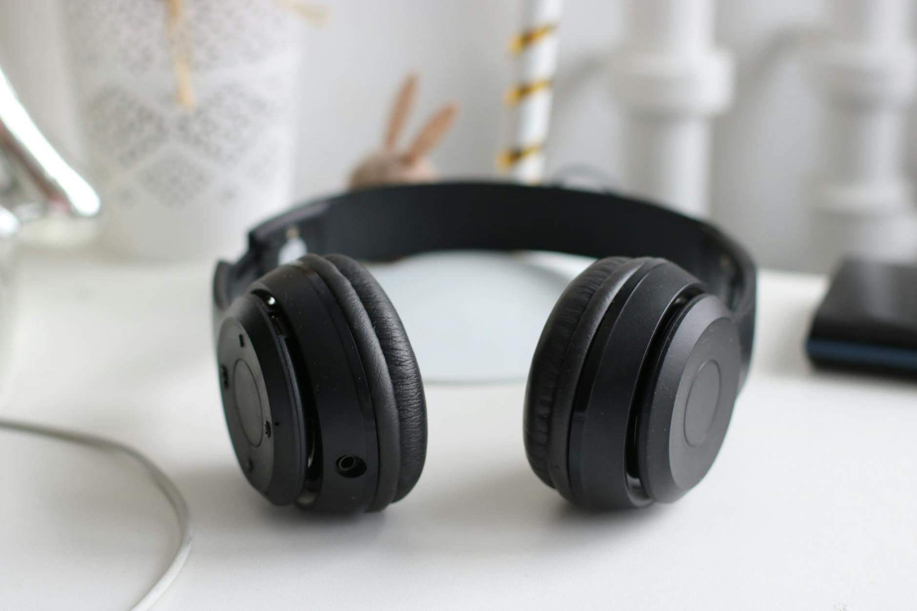What Are The Best Travel Gadgets For Stress-Free Exploration? 4 black cordless headphones