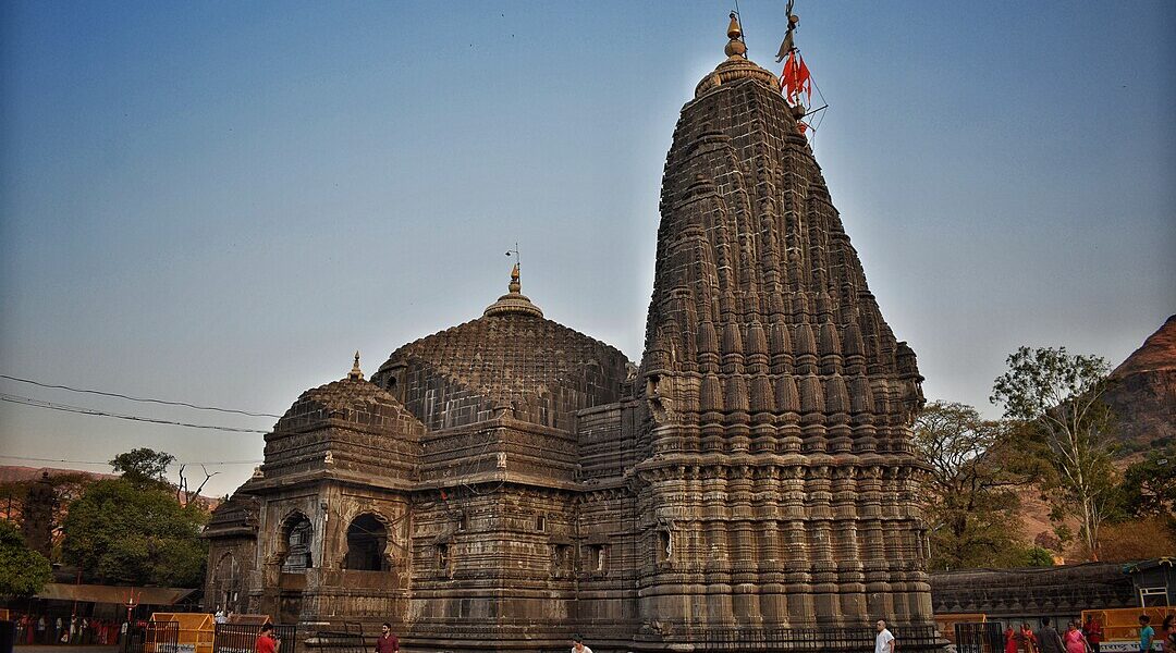 Trimbakeshwar Jyotirlinga Temple, Nashik – Your Complete Spiritual Guide 1 Trimbakeshwar Jyotirlinga Temple